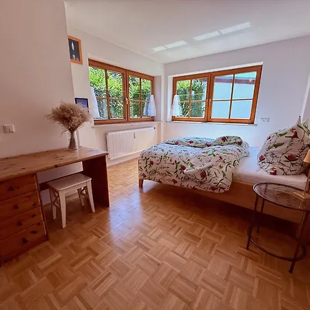 Appartement Helle Gartenwohnung, 2 Min Zum See, In Herrsching *
