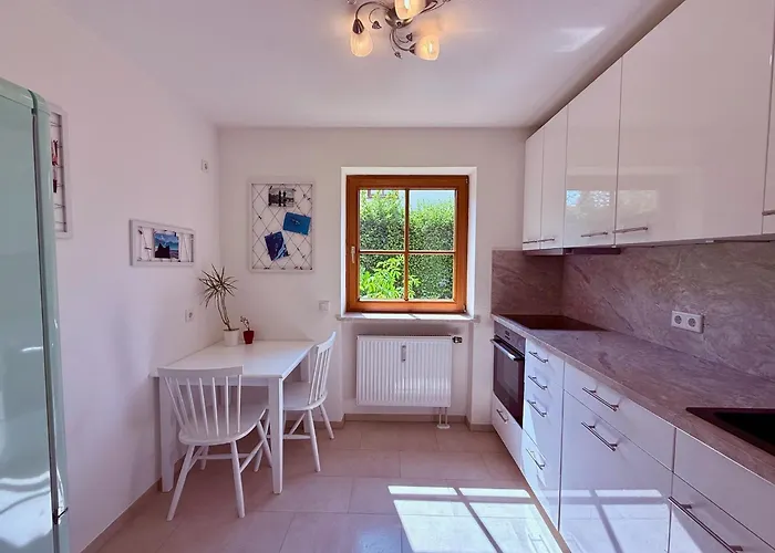 Helle Gartenwohnung, 2 Min Zum See, In Herrsching Lejlighed